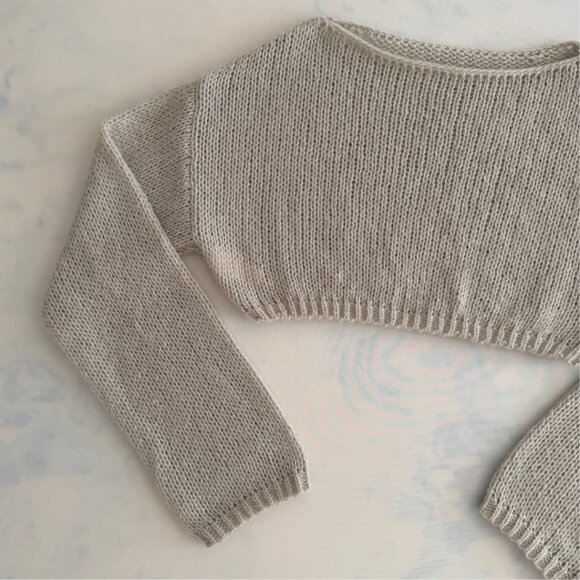 Light Grey Cropped Boat Neck Knit Long Sleeve Sweater - Picture 3 of 7